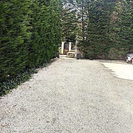 Maison Jardin Et Parking Prive Dans *