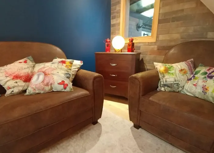 Maison Jardin Et Parking Privé Dans Villa